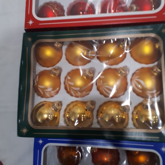 Ornaments Holiday Tree Glasses Specially Crafted with Variety Designs - Picture 5 of 11